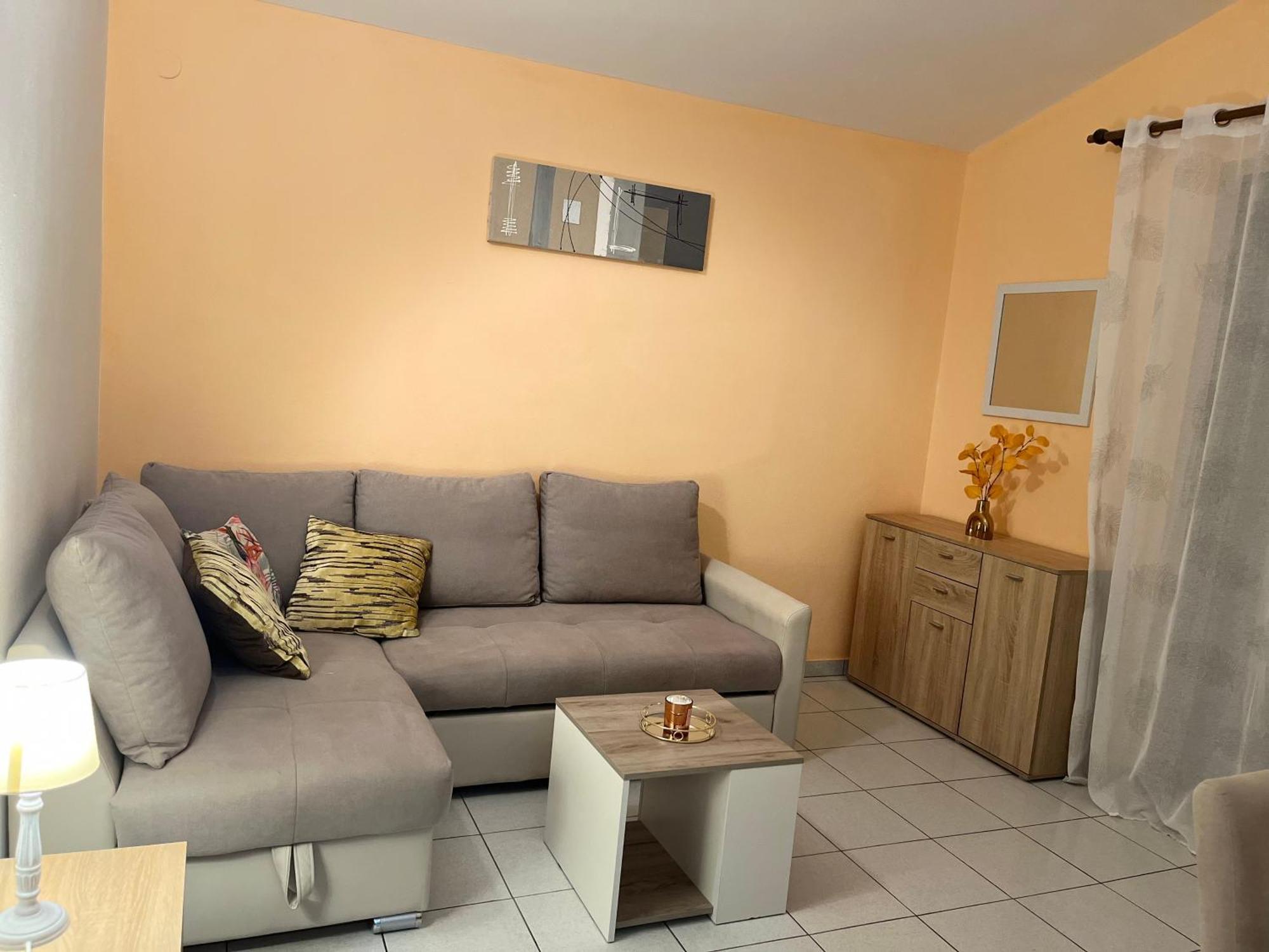 Apartments Villa Mirella 20 M From The Sea - Free Parking Trogir Exterior foto