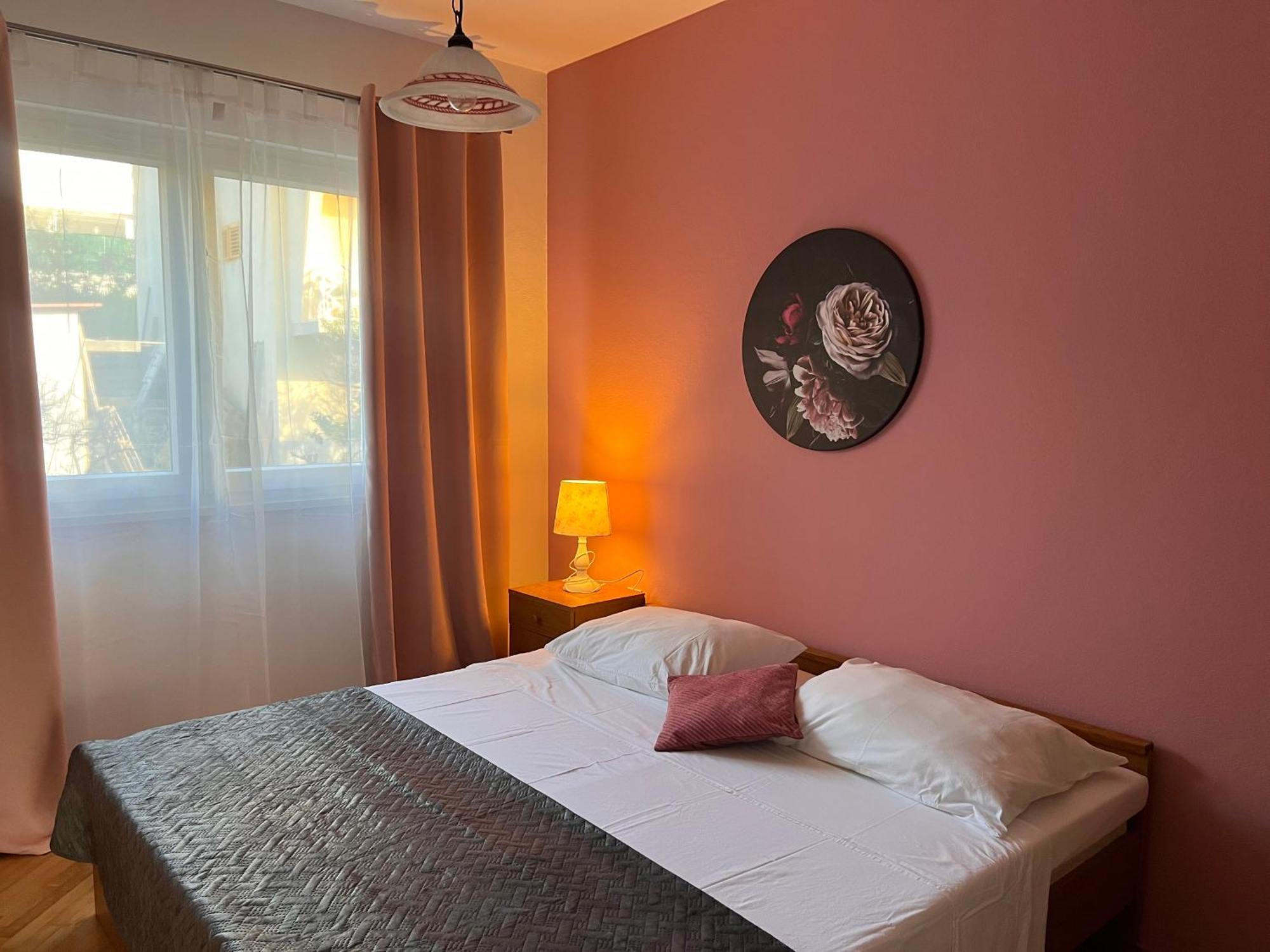 Apartments Villa Mirella 20 M From The Sea - Free Parking Trogir Exterior foto