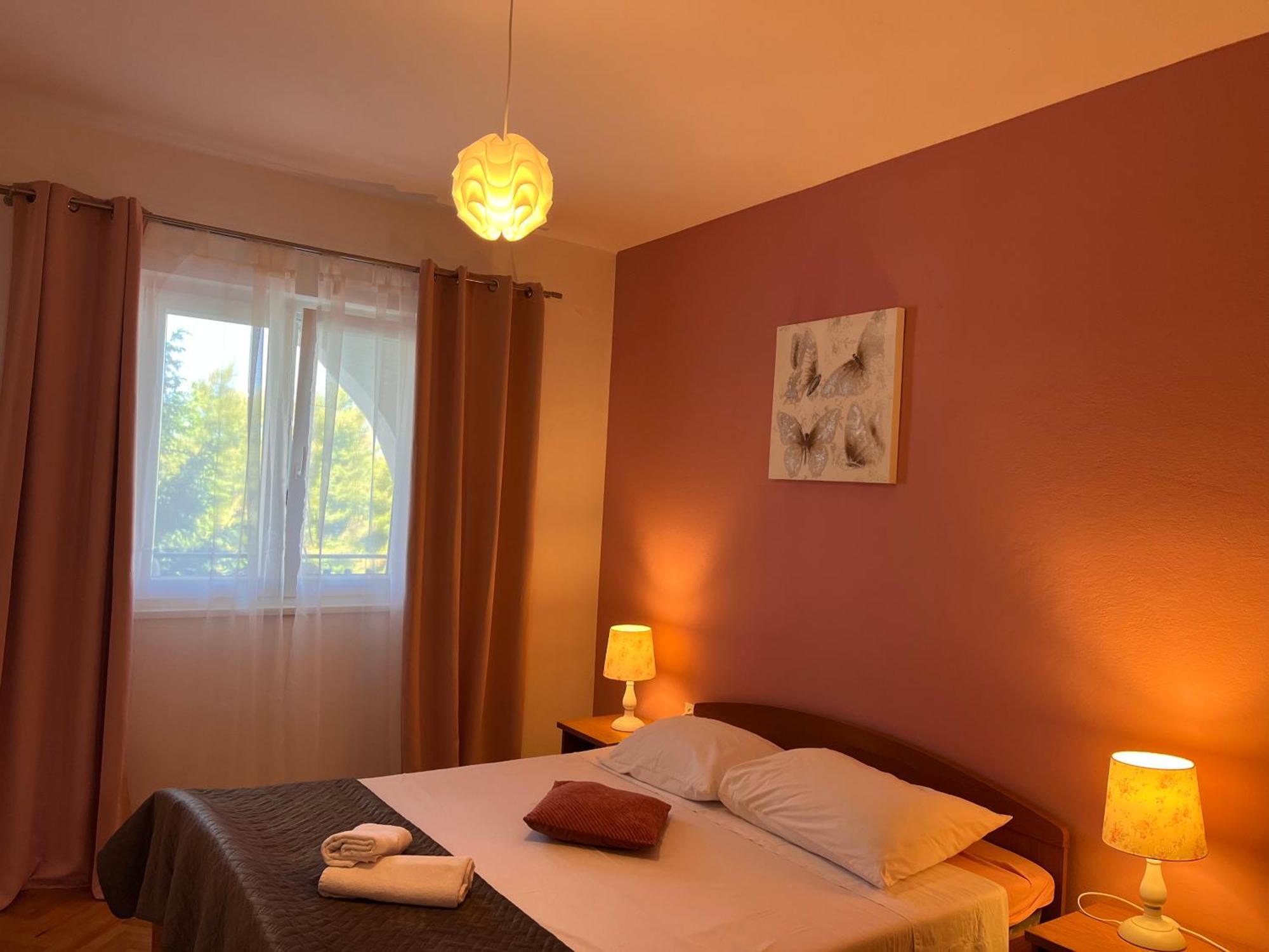 Apartments Villa Mirella 20 M From The Sea - Free Parking Trogir Exterior foto